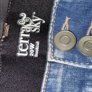 Women’s 20W bootcut jeans, worn once